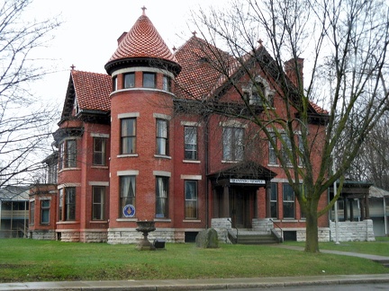 1280px-Fairchild Mansion Apr 10